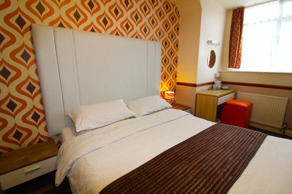 The Scarborough Travel And Holiday Lodge Εξωτερικό φωτογραφία